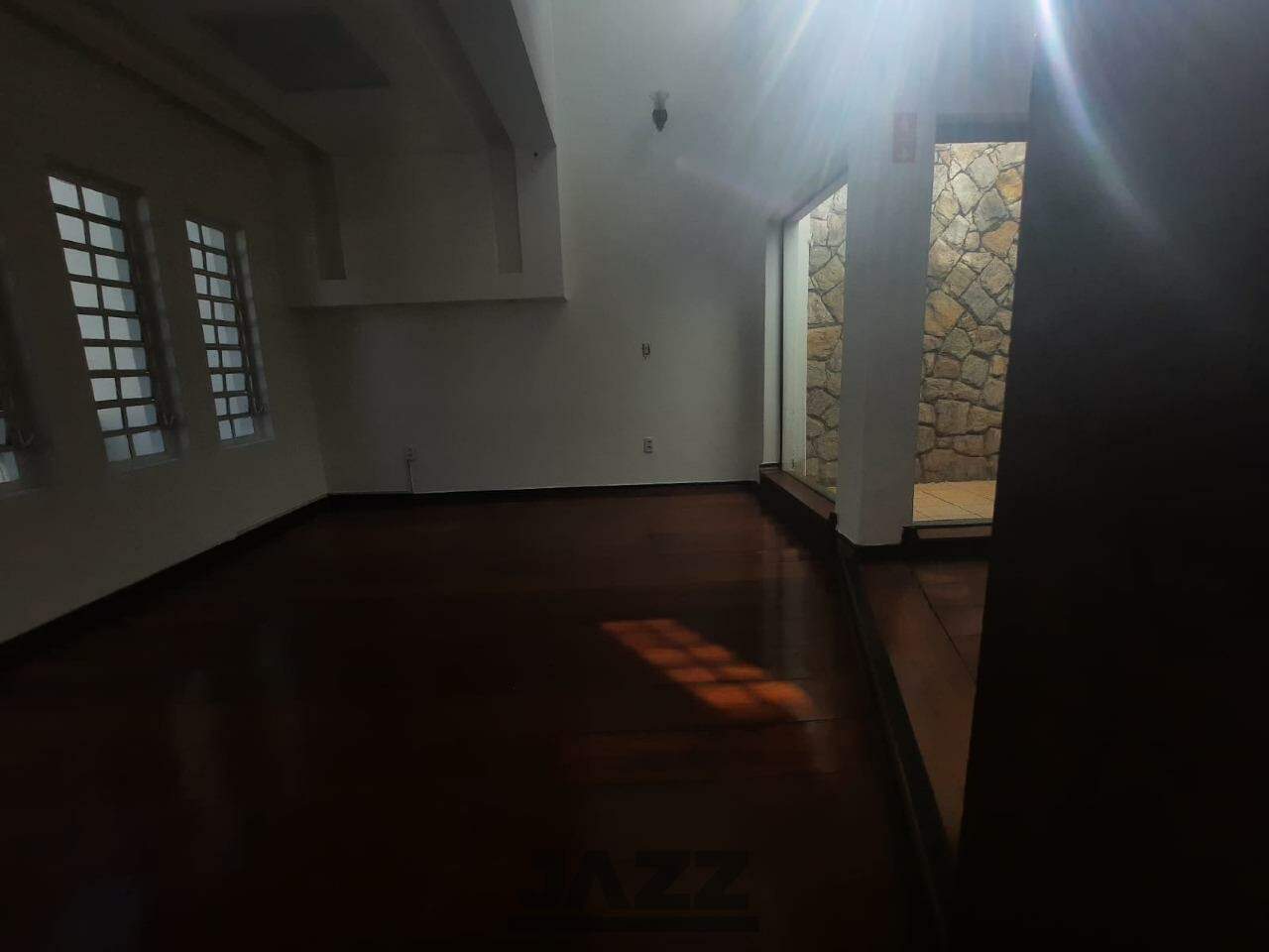 Casa para alugar com 3 quartos, 500m² - Foto 29