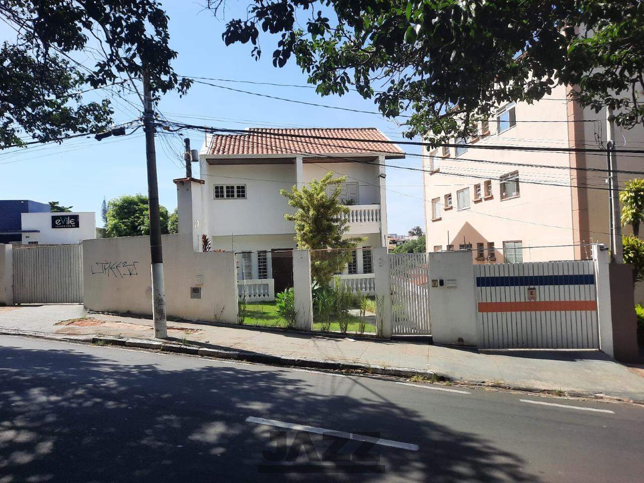 Casa para alugar com 3 quartos, 500m² - Foto 58