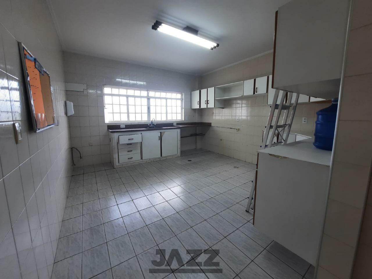 Casa para alugar com 3 quartos, 500m² - Foto 39