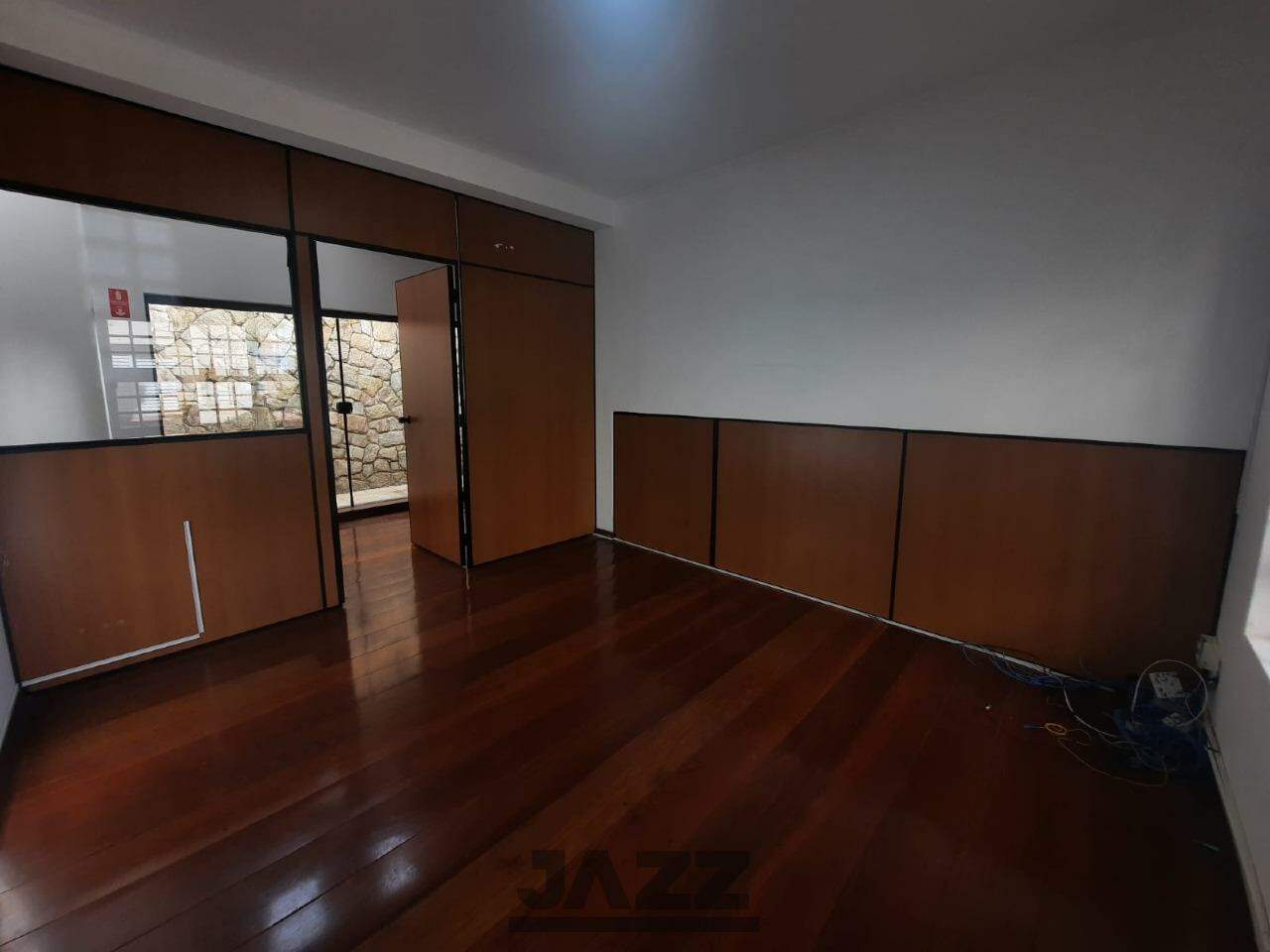 Casa para alugar com 3 quartos, 500m² - Foto 30