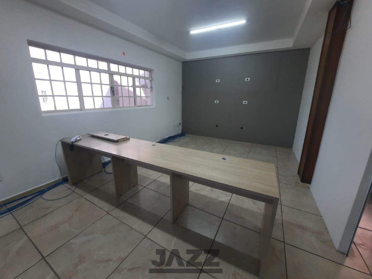 Casa para alugar com 3 quartos, 500m² - Foto 40