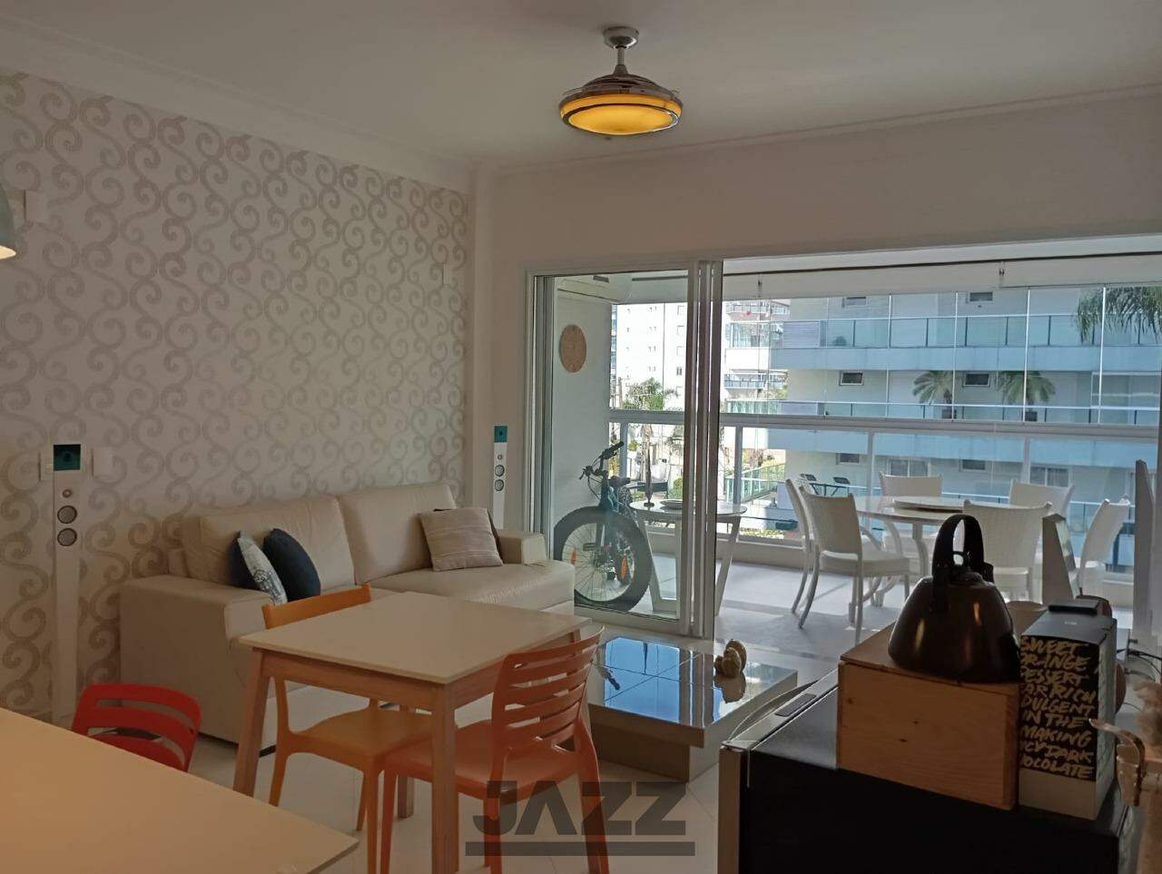 Apartamento à venda com 4 quartos, 201m² - Foto 3