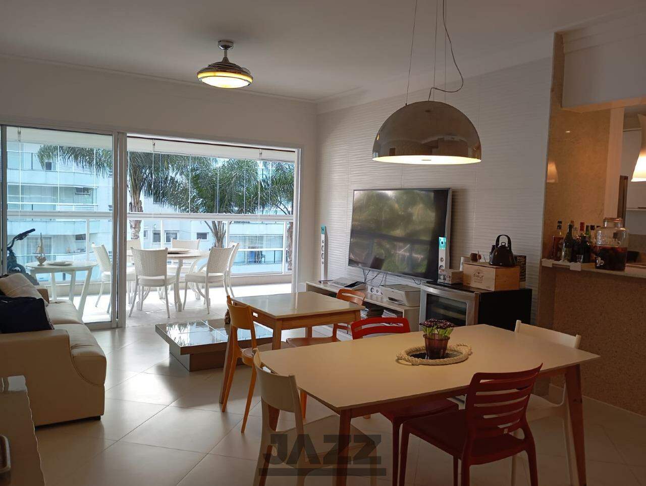 Apartamento à venda com 4 quartos, 201m² - Foto 4