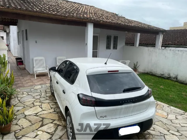 Casa à venda com 3 quartos, 185m² - Foto 1