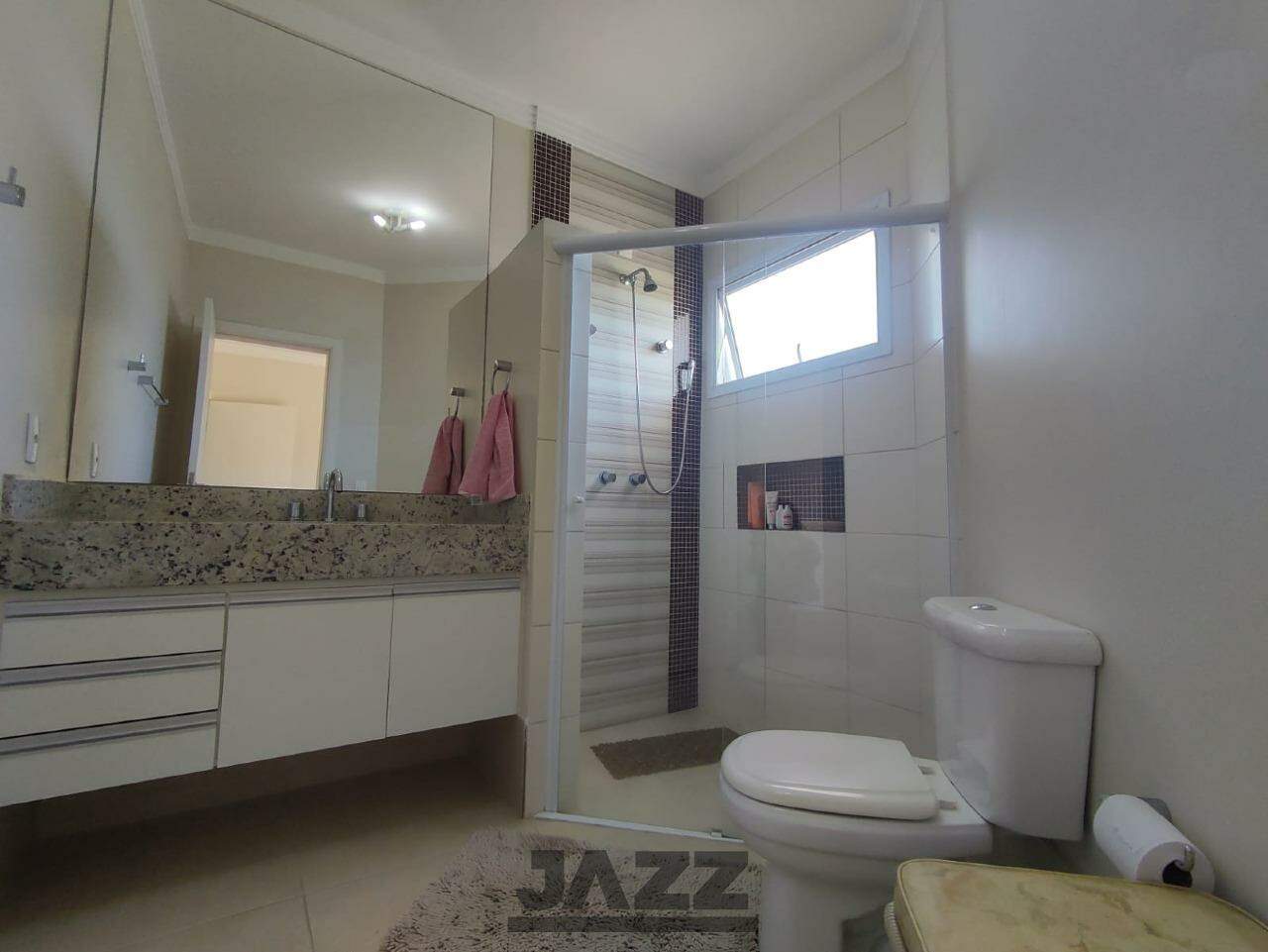 Casa de Condomínio para alugar com 4 quartos, 360m² - Foto 31