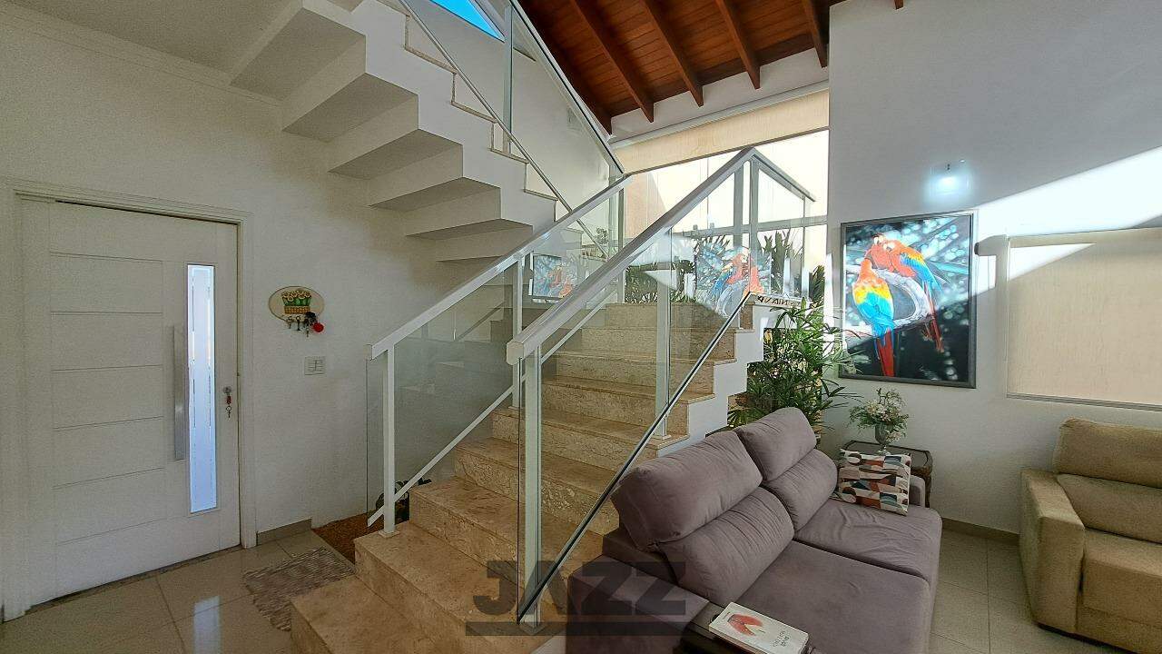 Casa de Condomínio à venda com 3 quartos, 270m² - Foto 3