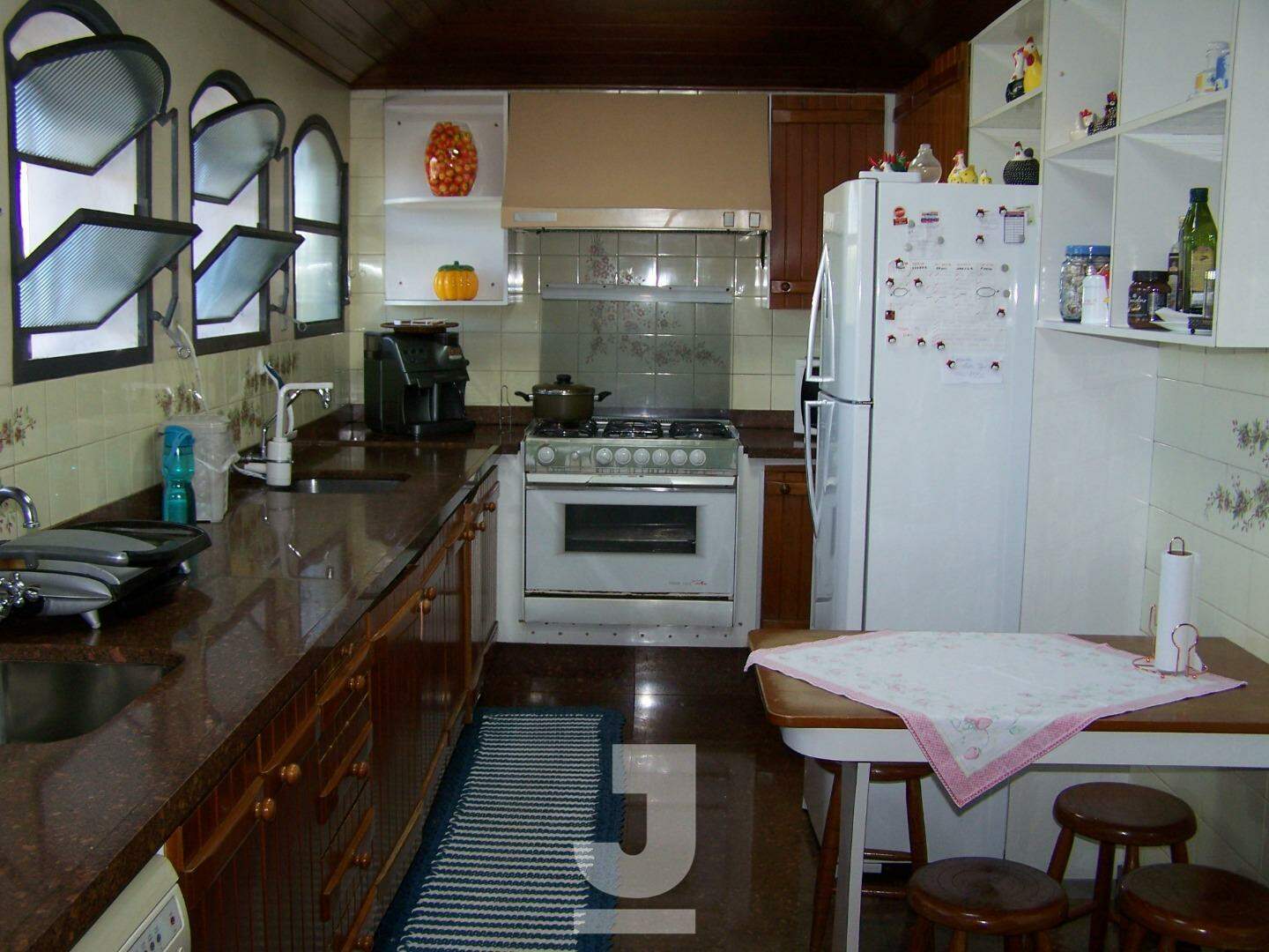 Casa para alugar com 4 quartos, 578m² - Foto 18