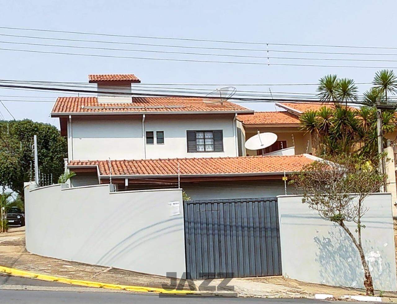 Casa à venda com 3 quartos, 247m² - Foto 2