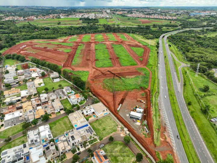 Terreno à venda, 250m² - Foto 1