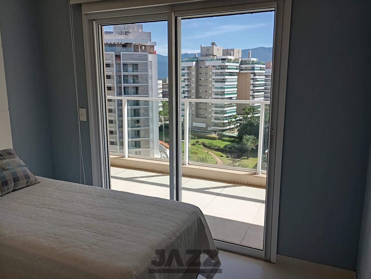 Apartamento à venda com 4 quartos, 240m² - Foto 30