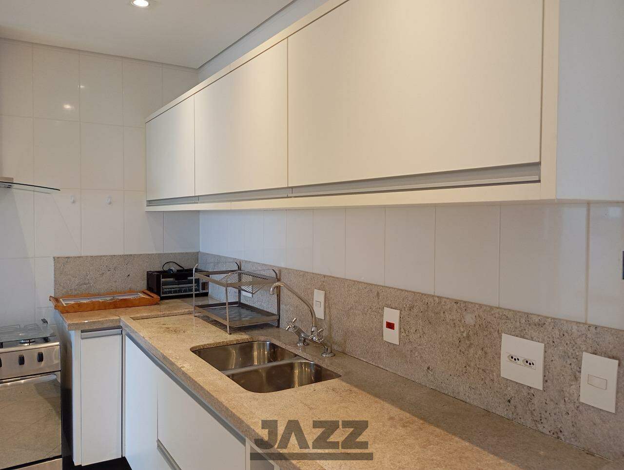 Apartamento à venda com 4 quartos, 240m² - Foto 17