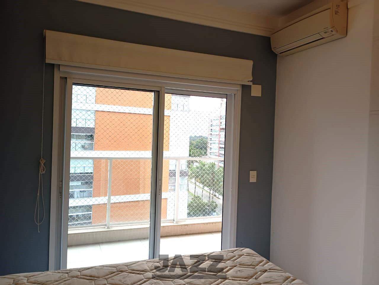 Apartamento à venda com 4 quartos, 202m² - Foto 32