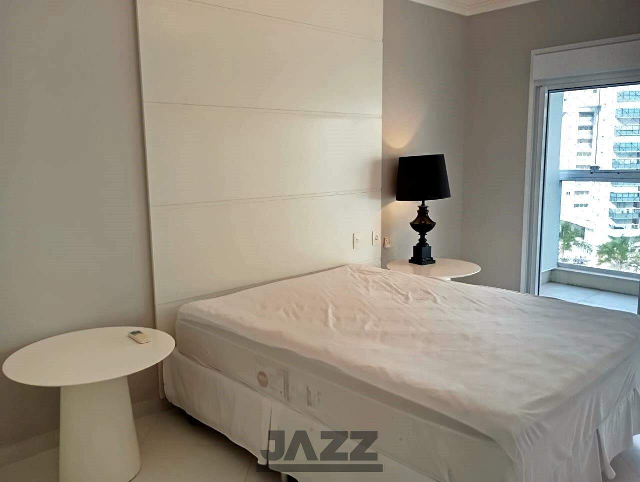 Apartamento à venda com 4 quartos, 202m² - Foto 17