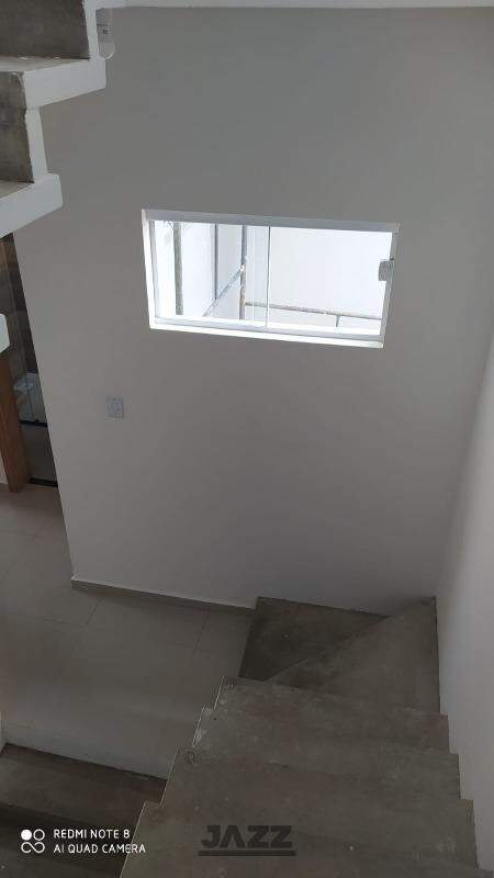 Casa à venda com 2 quartos, 72m² - Foto 15