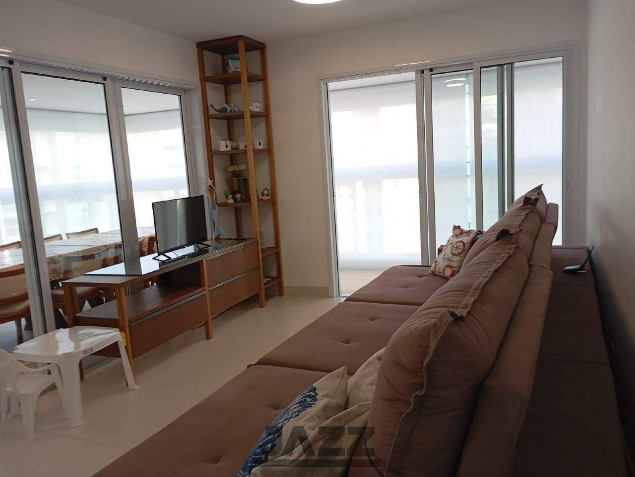 Apartamento à venda com 3 quartos, 138m² - Foto 4