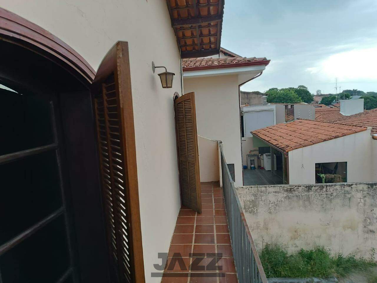 Casa para alugar com 3 quartos, 200m² - Foto 13