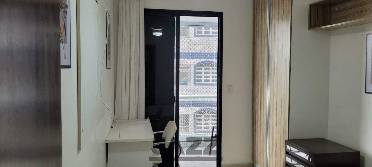 Apartamento à venda com 3 quartos, 140m² - Foto 12