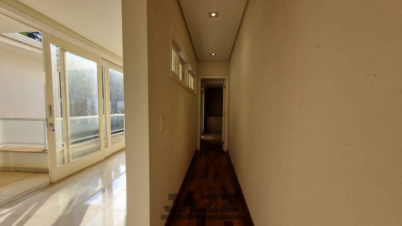 Casa de Condomínio à venda com 4 quartos, 400m² - Foto 38