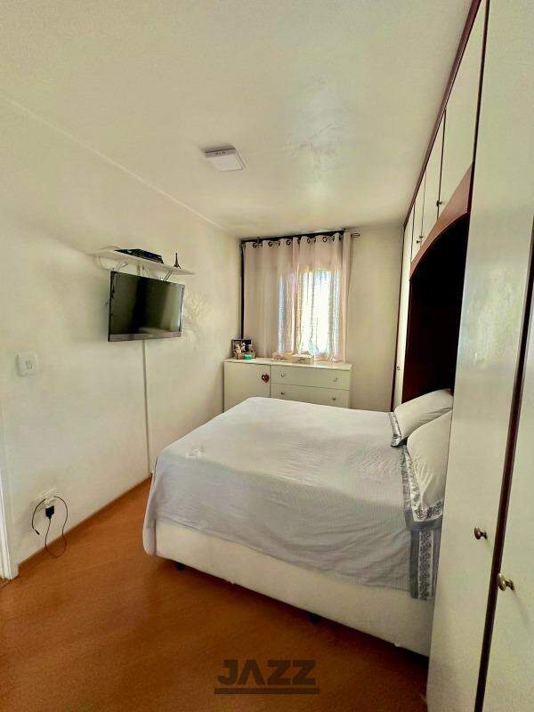 Apartamento à venda com 3 quartos, 76m² - Foto 9