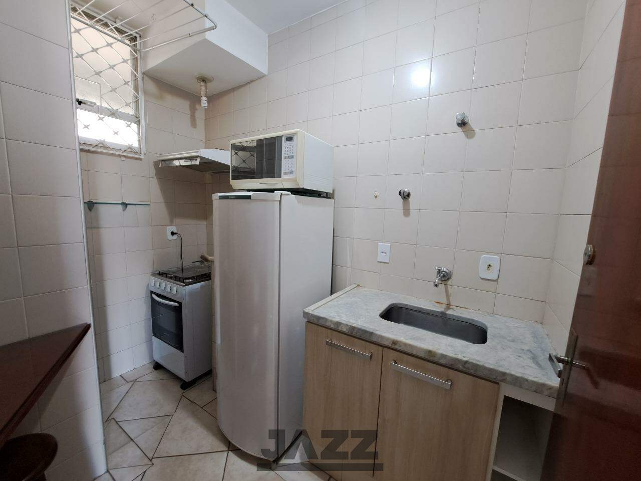 Apartamento à venda com 1 quarto, 50m² - Foto 5