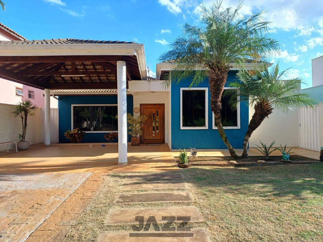 Casa de Condomínio à venda com 3 quartos, 213m² - Foto 1