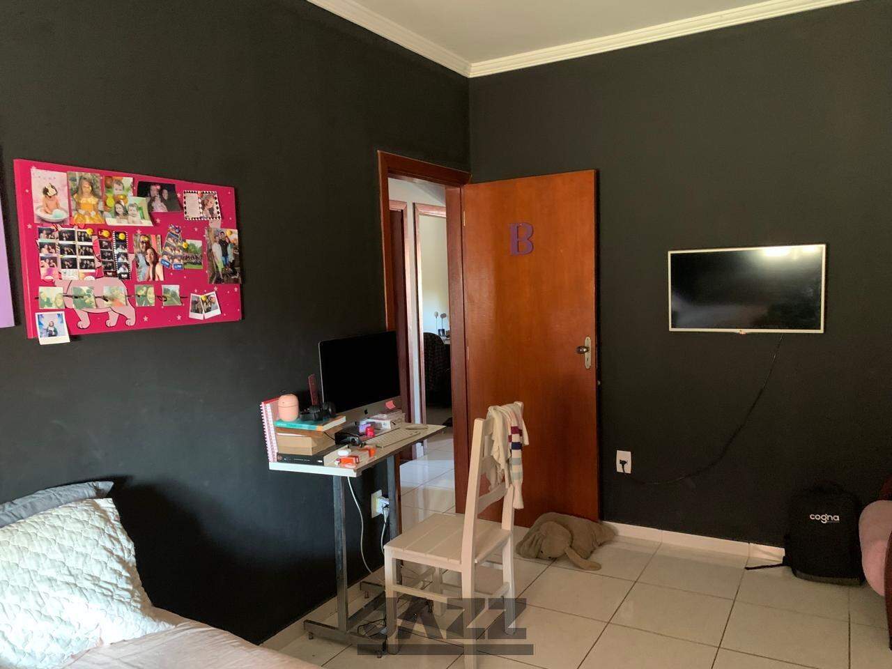 Casa à venda com 4 quartos, 140m² - Foto 35