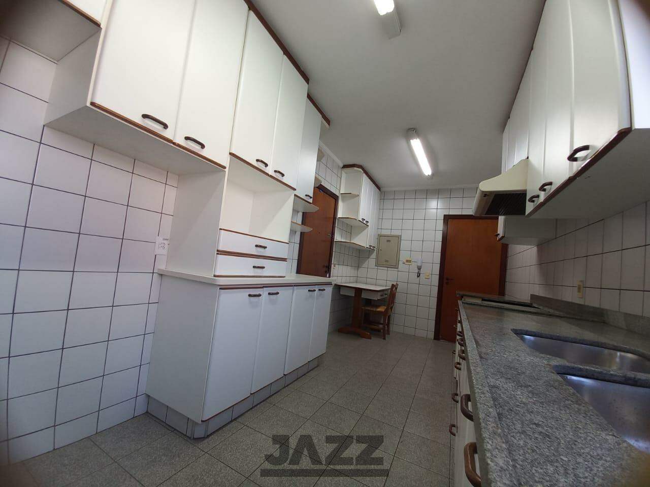 Apartamento à venda com 3 quartos, 165m² - Foto 13