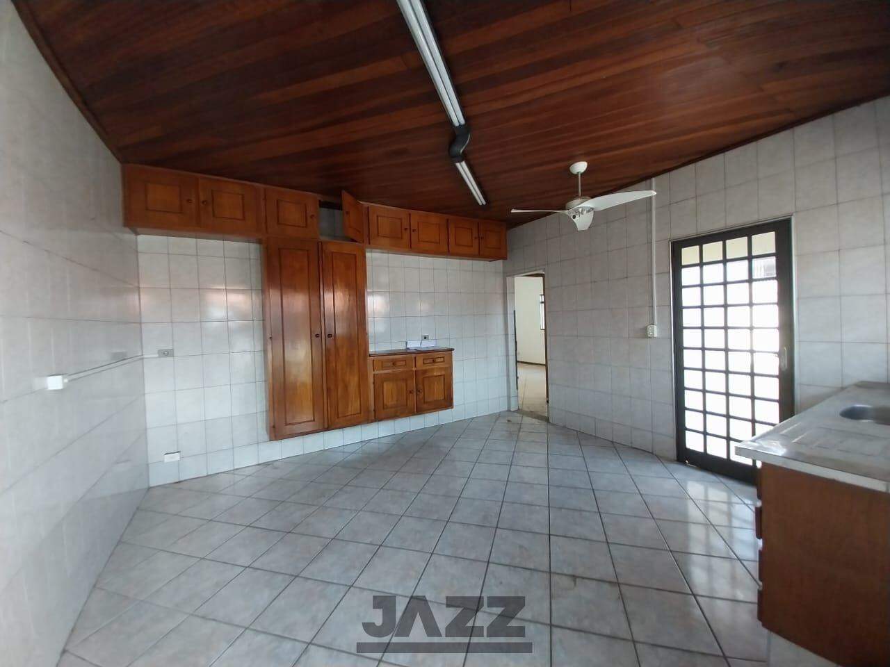 Casa à venda com 3 quartos, 180m² - Foto 3