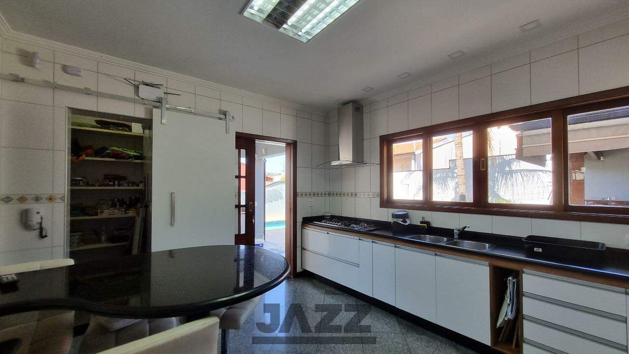 Casa à venda com 3 quartos, 300m² - Foto 17