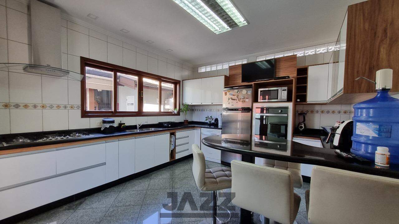 Casa à venda com 3 quartos, 300m² - Foto 18