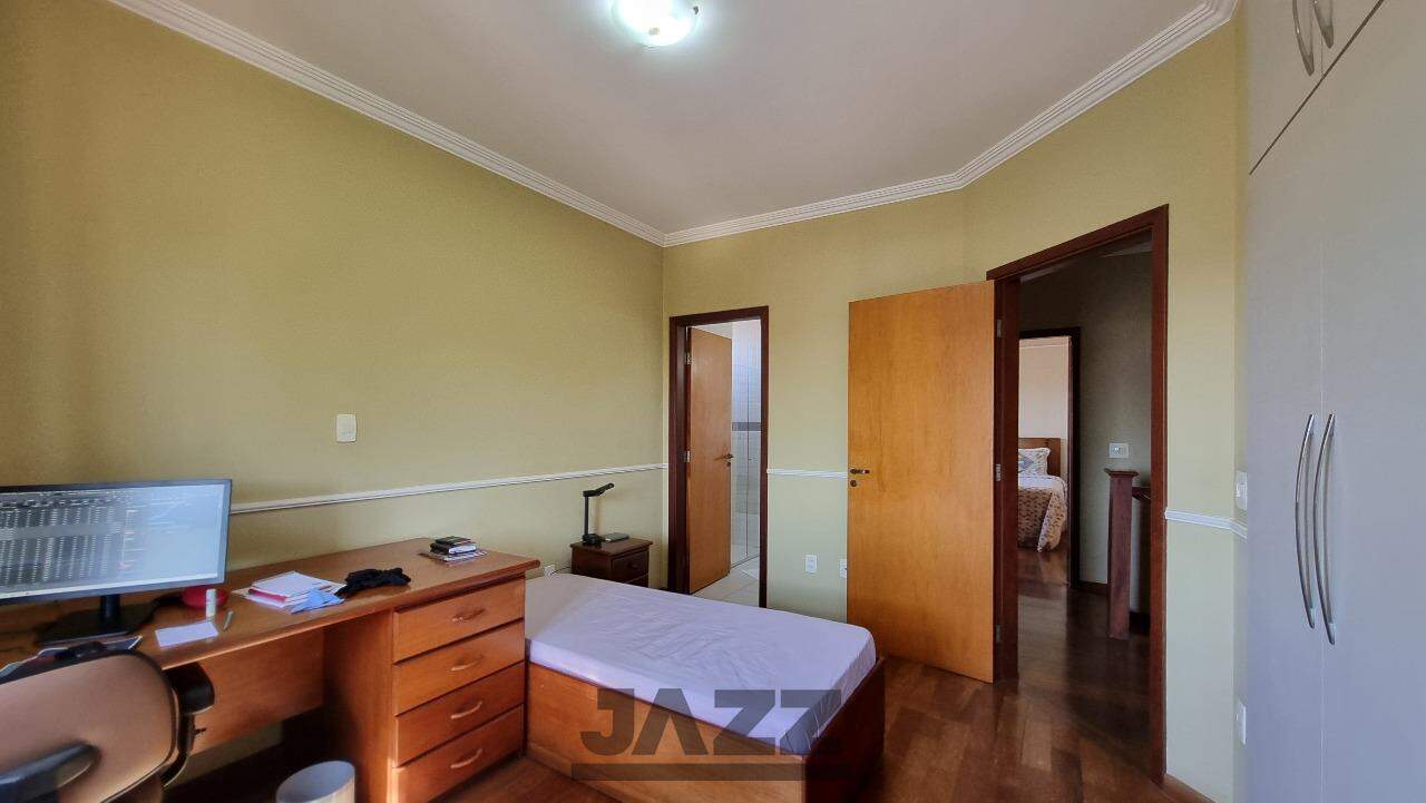 Casa à venda com 3 quartos, 300m² - Foto 44