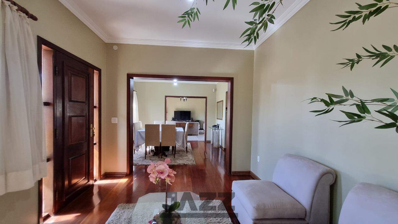 Casa à venda com 3 quartos, 300m² - Foto 26