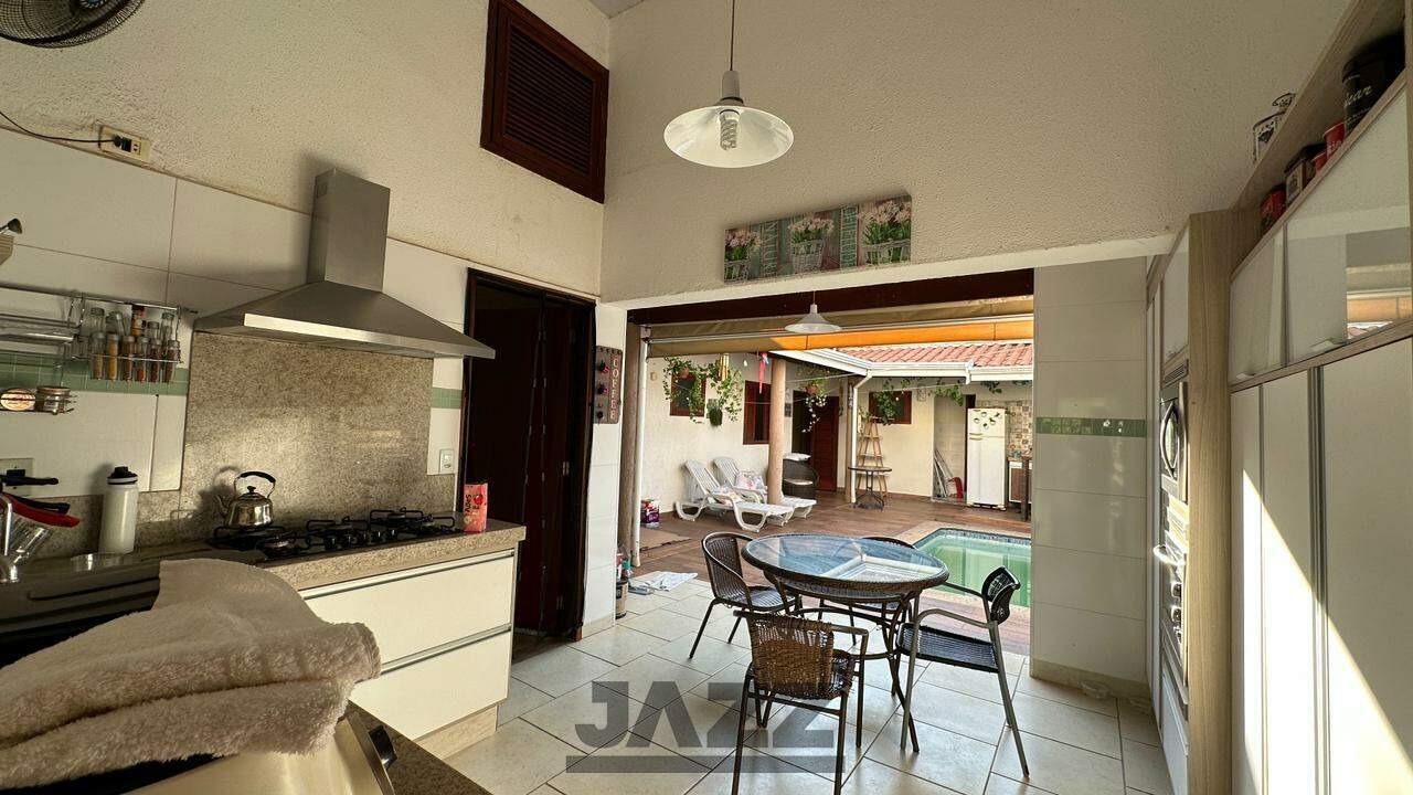 Casa de Condomínio à venda com 3 quartos, 180m² - Foto 17