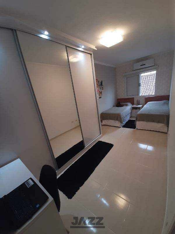 Casa à venda com 3 quartos, 121m² - Foto 11