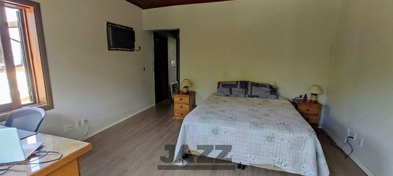 Casa à venda com 3 quartos, 316m² - Foto 9