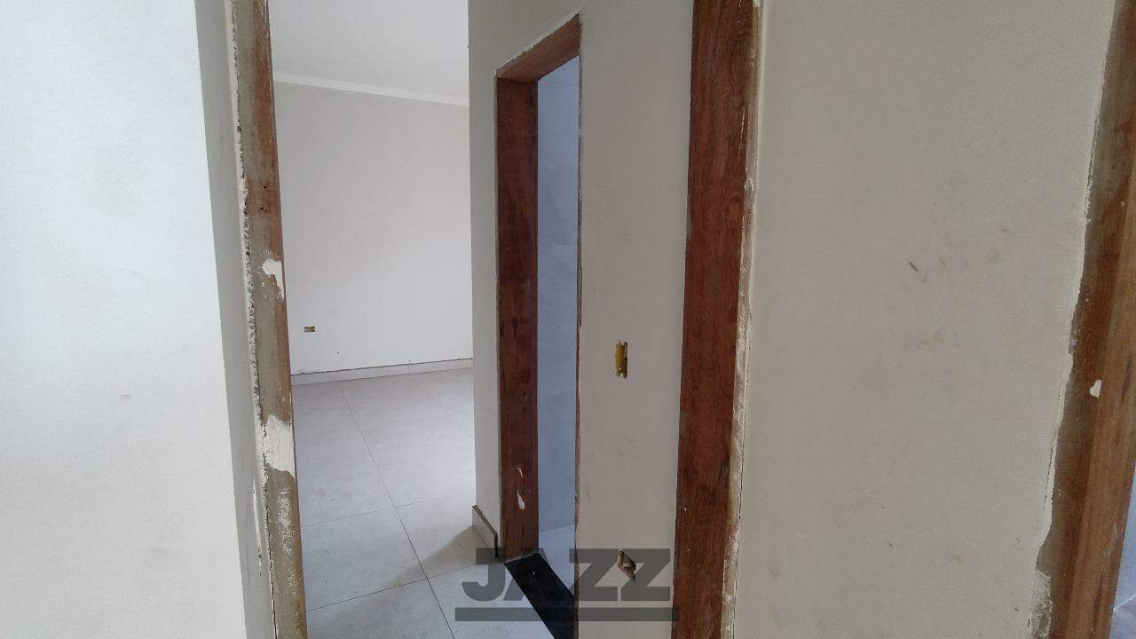 Casa à venda com 3 quartos, 97m² - Foto 11