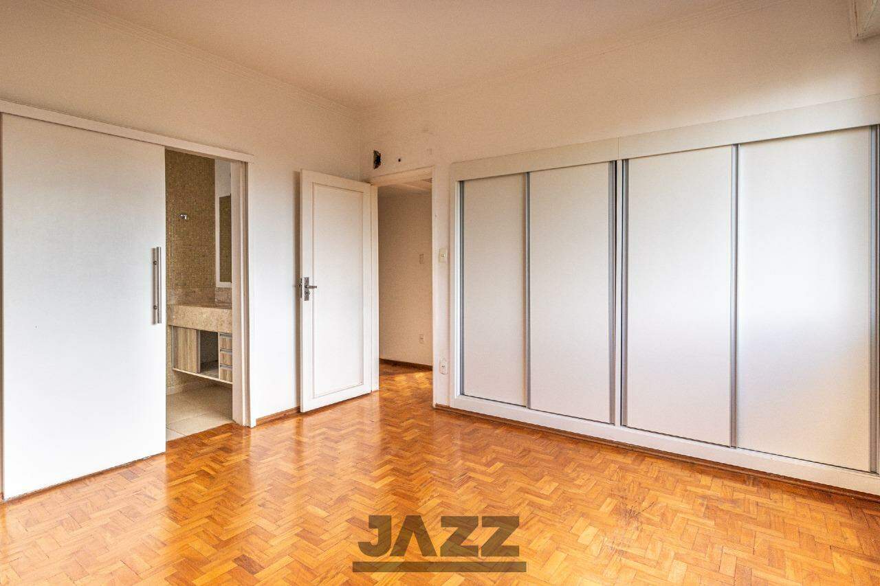 Apartamento à venda com 3 quartos, 127m² - Foto 4