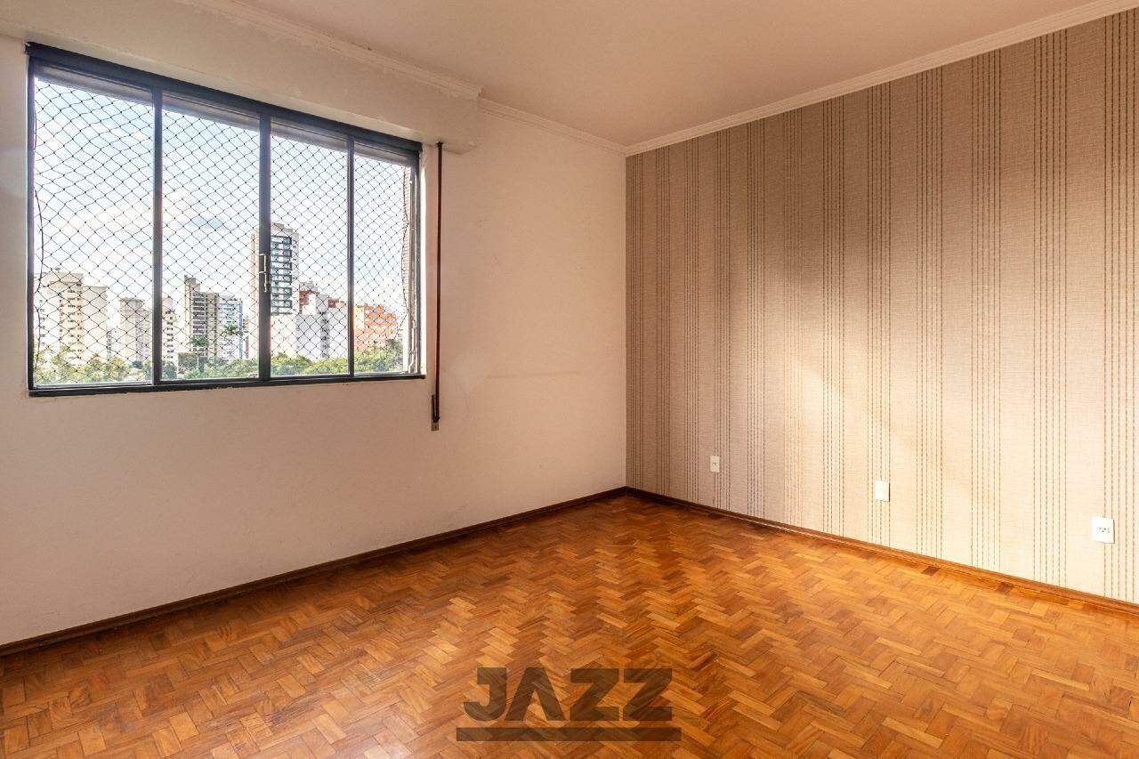 Apartamento à venda com 3 quartos, 127m² - Foto 3