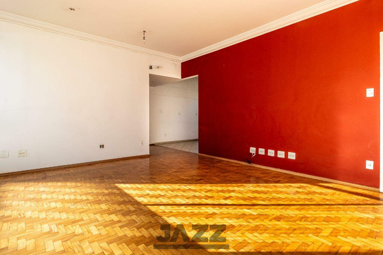 Apartamento à venda com 3 quartos, 127m² - Foto 2