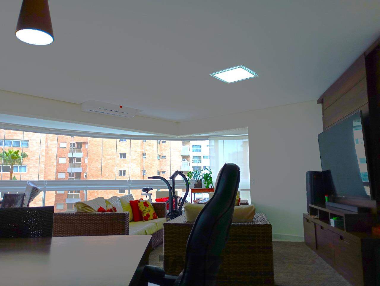 Apartamento à venda com 3 quartos, 155m² - Foto 9