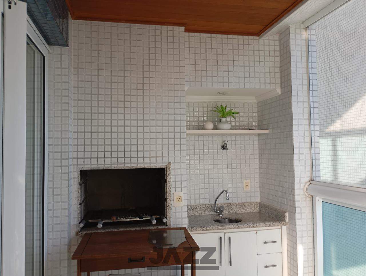 Apartamento à venda com 3 quartos, 180m² - Foto 3