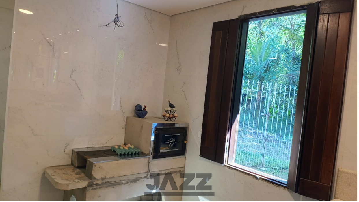 Casa à venda com 4 quartos, 350m² - Foto 32