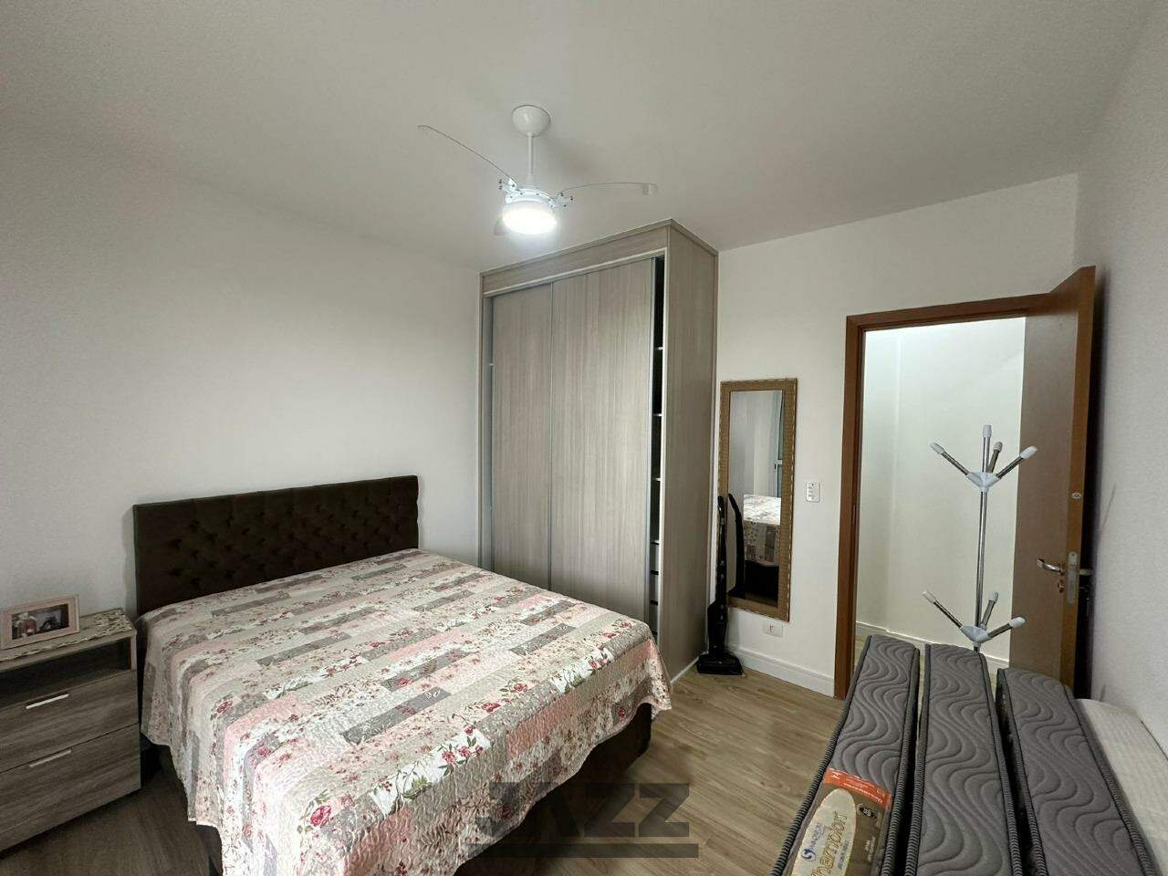 Apartamento à venda com 3 quartos, 130m² - Foto 11