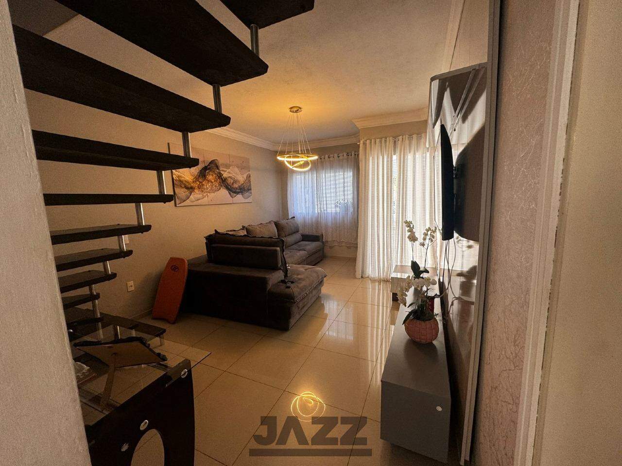 Casa à venda com 3 quartos, 147m² - Foto 2