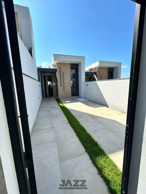 Casa à venda com 3 quartos, 100m² - Foto 3