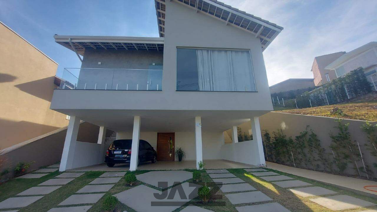 Casa de Condomínio à venda com 4 quartos, 235m² - Foto 1