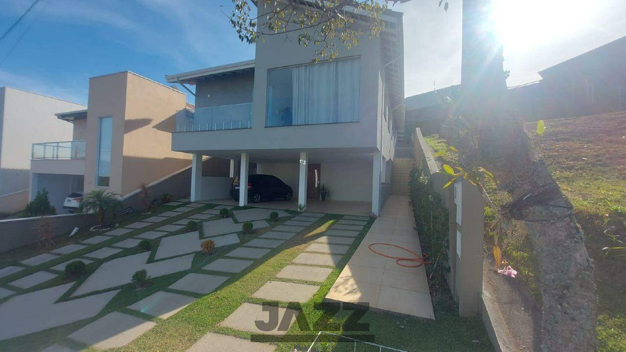 Casa de Condomínio à venda com 4 quartos, 235m² - Foto 2