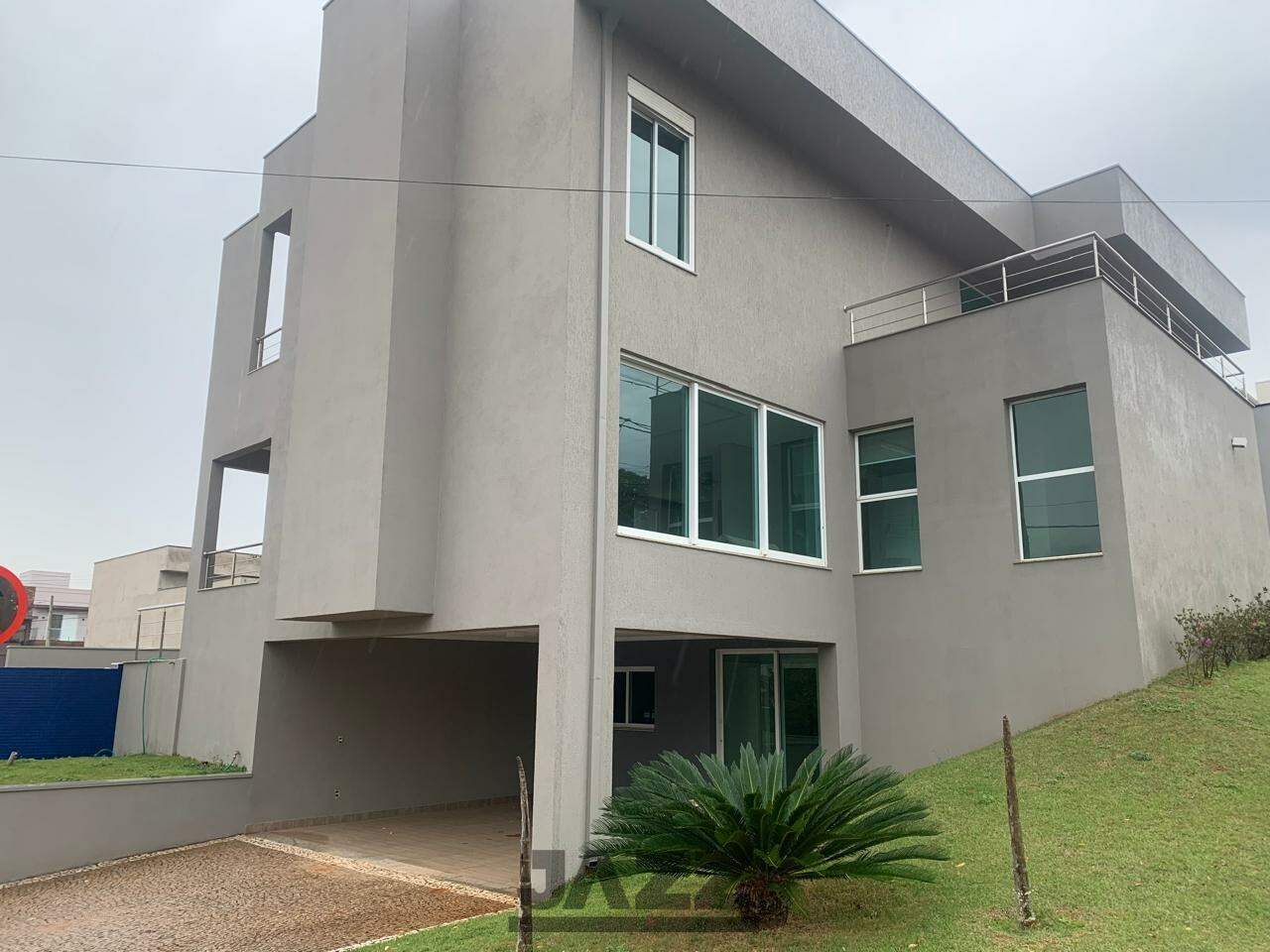 Casa de Condomínio para alugar com 6 quartos, 684m² - Foto 1