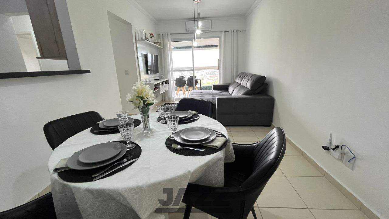 Apartamento à venda com 2 quartos, 90m² - Foto 4