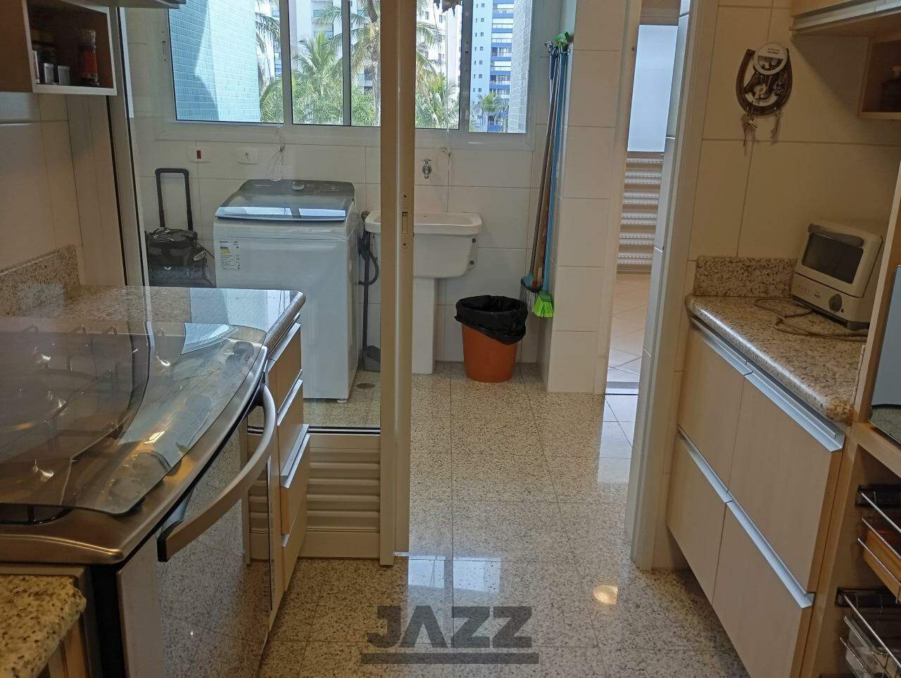 Apartamento à venda com 4 quartos, 215m² - Foto 15